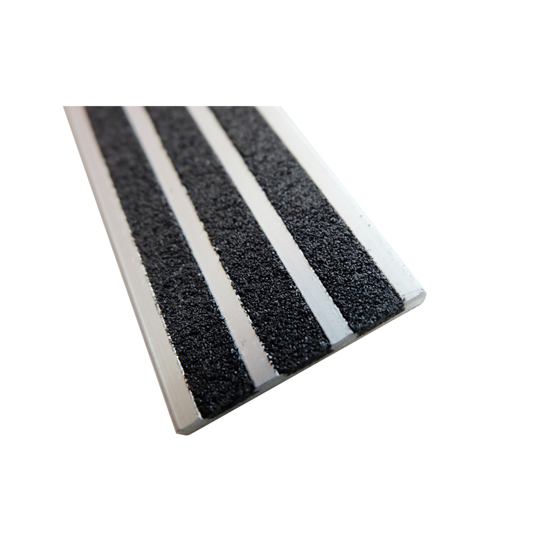 005 black silicon sand stair tread