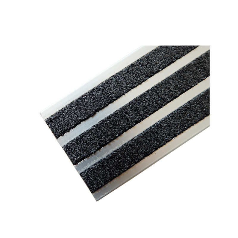 005 black silicon sand stair tread