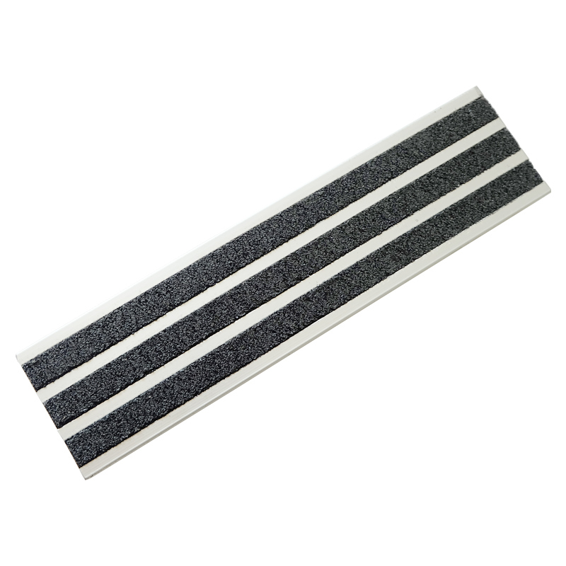 005 black silicon sand stair tread