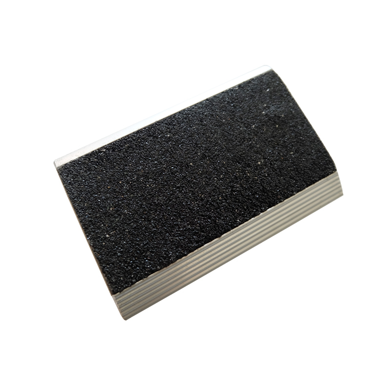 007 Aluminum Carborundum stair tread