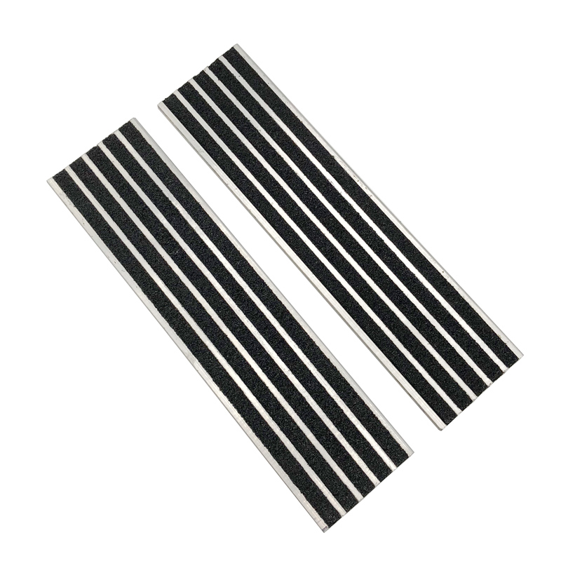 008 Aluminum Carborundum stair tread