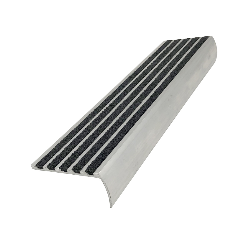 010 Aluminum Carborundum stair tread