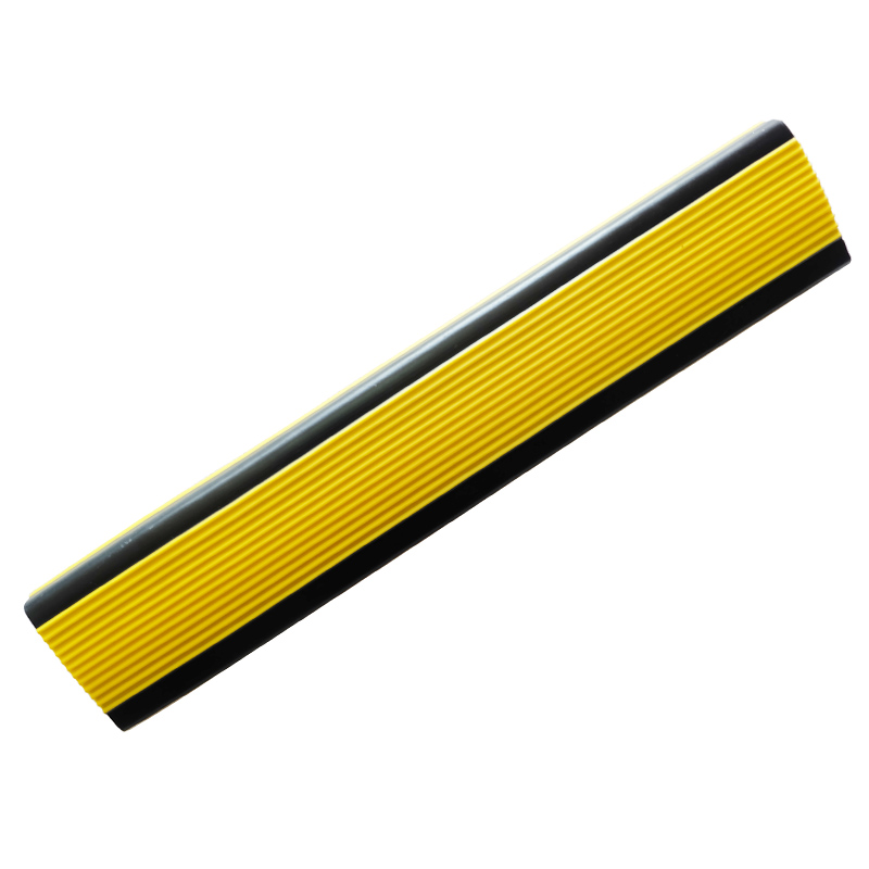 Rubber stair nosing black and yellow two color coextrusion rubber nosing